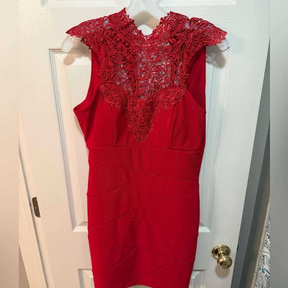 NWOT Windsor Lace Red Midi Dress - Picture 4 of 7